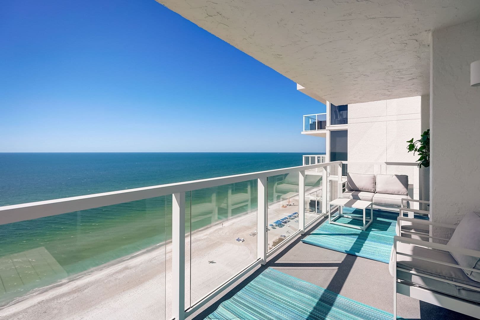 Longboat Key Condo: 2425 Gulf of Mexico Dr