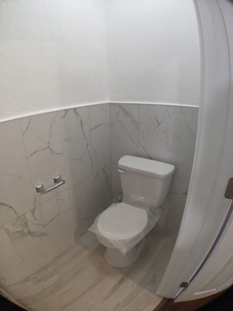 Nokomis Apartment: 401 Colonia Ln, E.