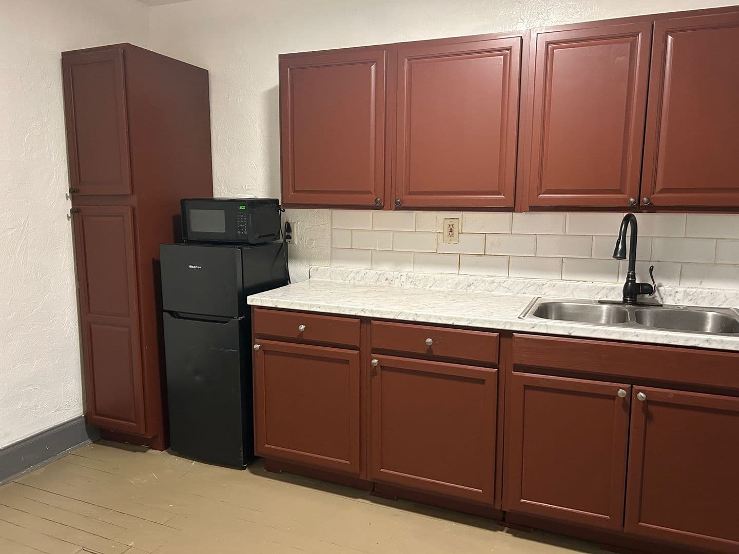 Nokomis Apartment: 401 Colonia Ln, E.