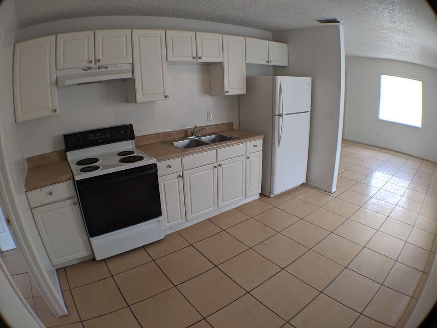 Bradenton Multiplex: 3261 51st Ave, Dr, W.