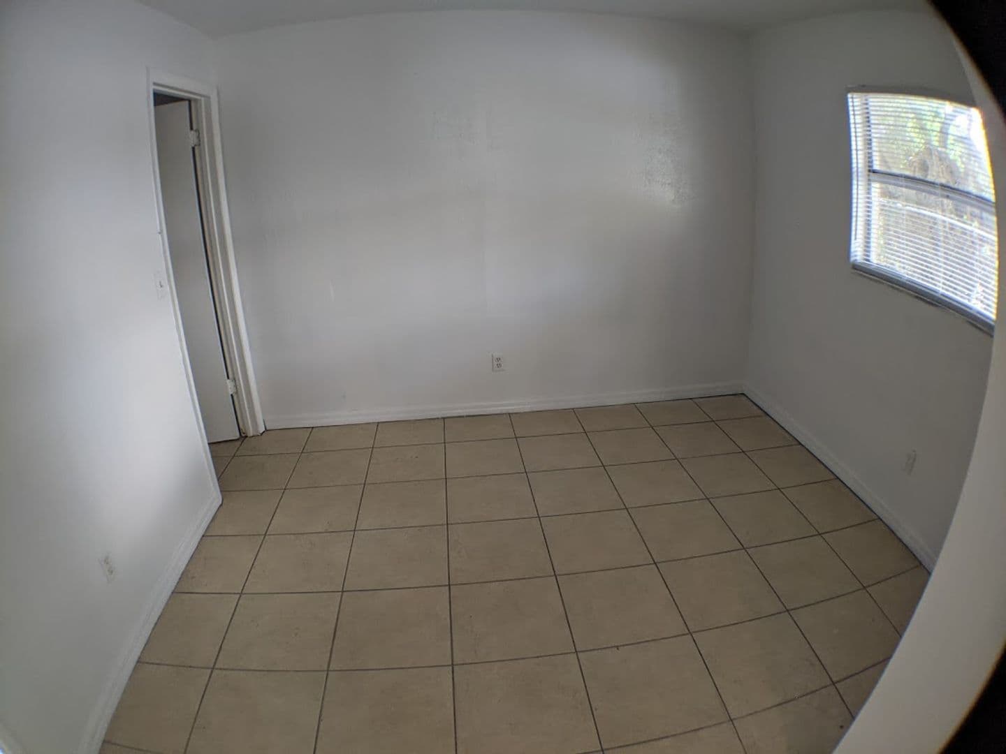 Bradenton Multiplex: 3259 51st Ave, Dr, W.