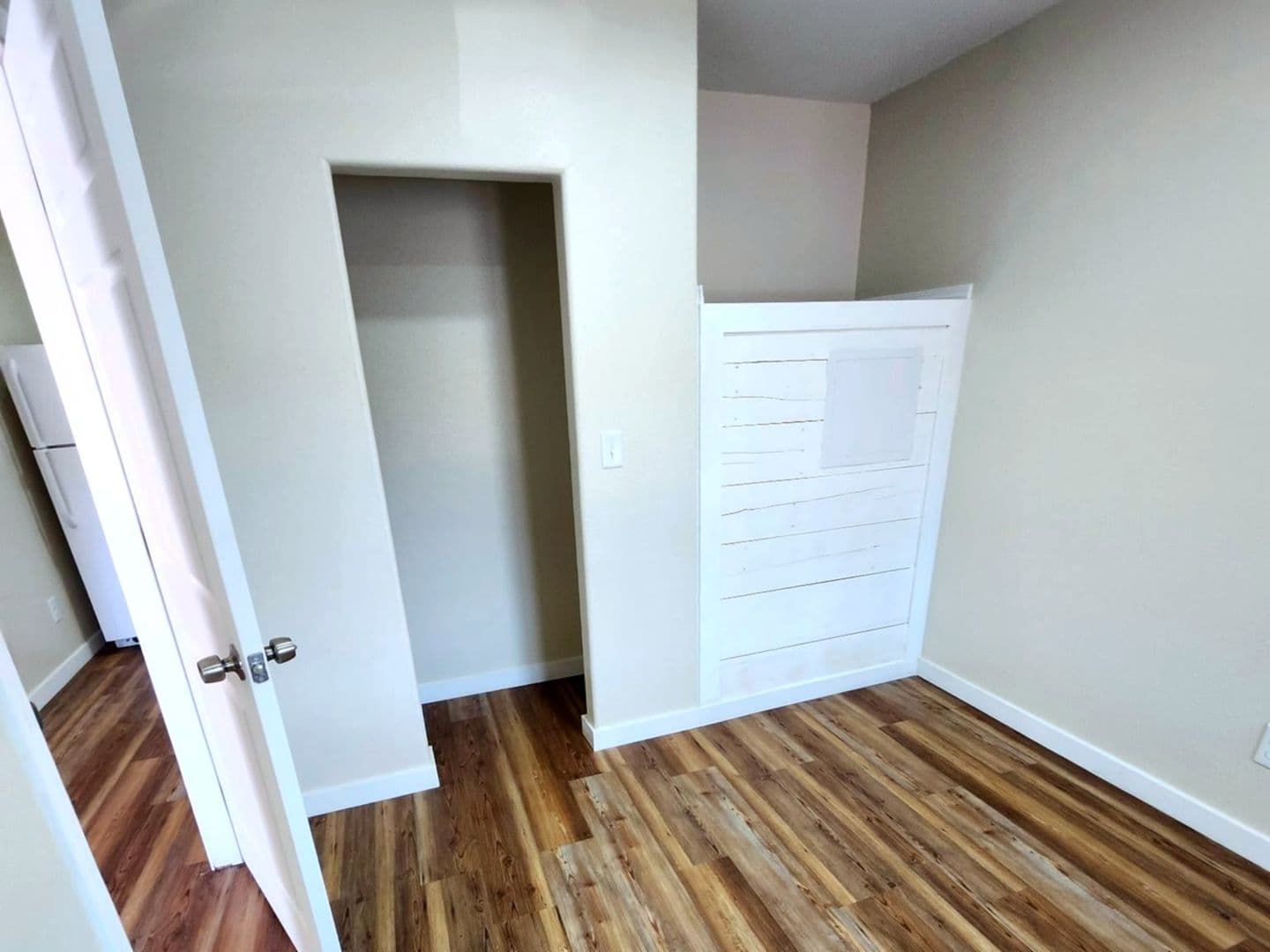 Kamiah Apartment: 1004 3rd St.