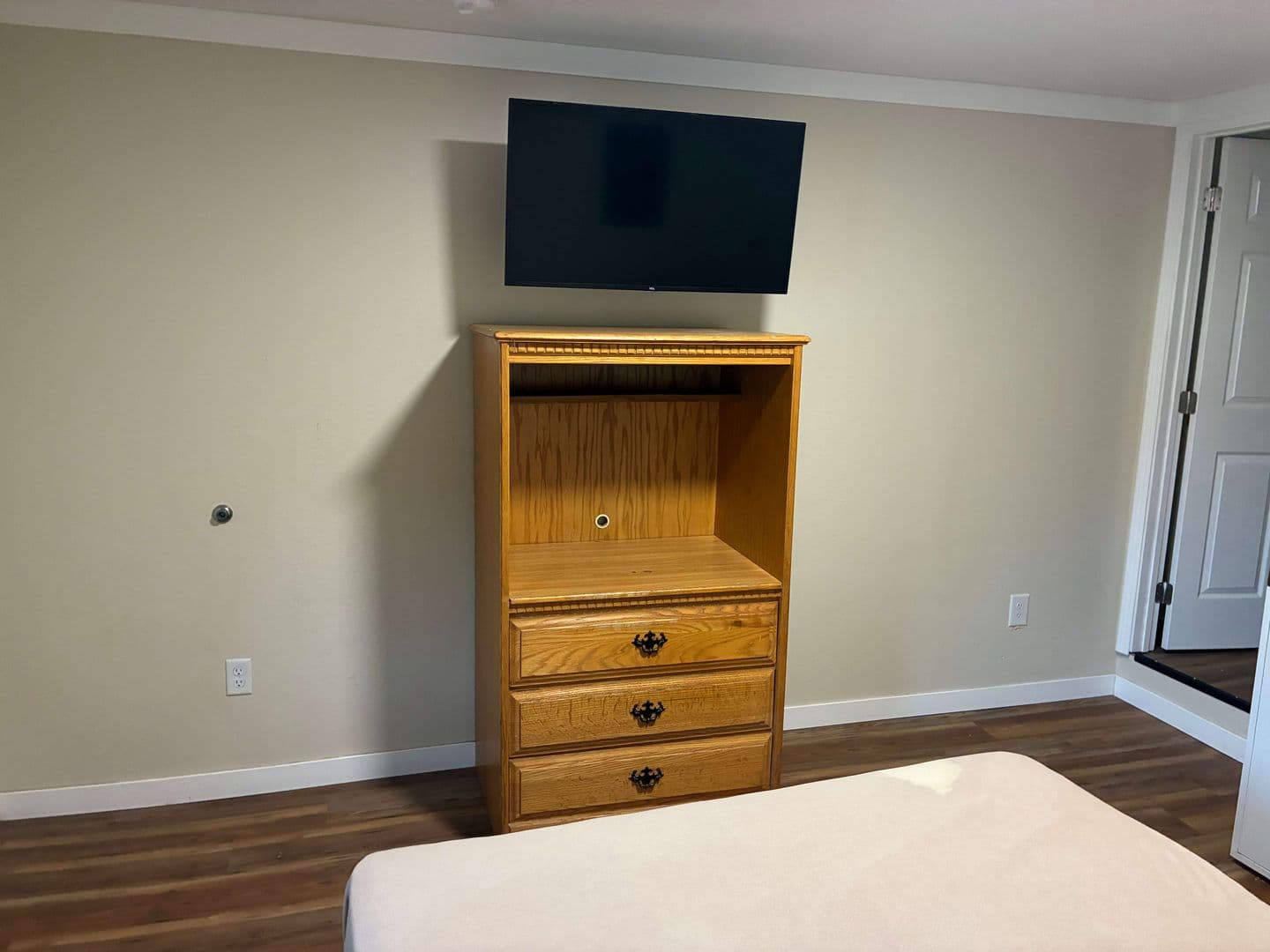 Orofino Apartment: 10574 Hwy. 12