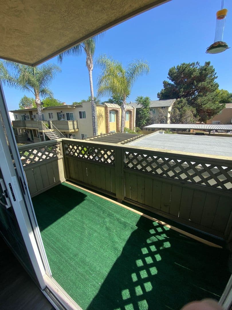 El Cajon Condo: 453 Graves Ave. # 21