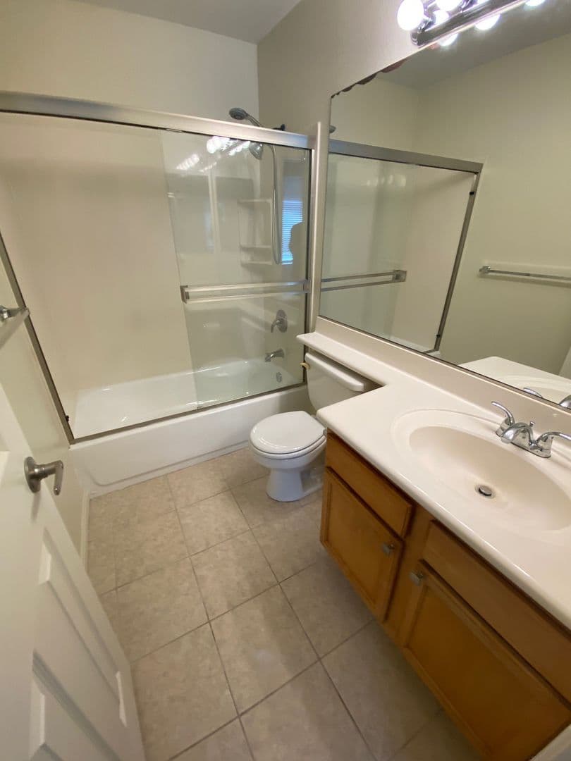 El Cajon Condo: 453 Graves Ave. # 21