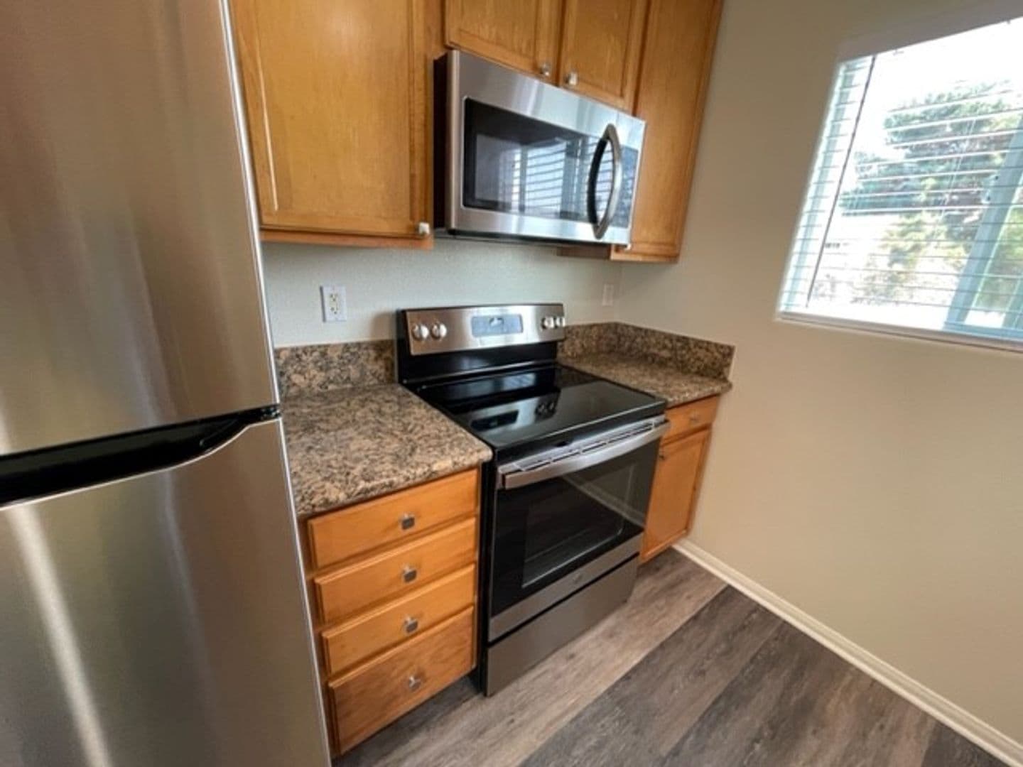 El Cajon Condo: 453 Graves Ave. # 21
