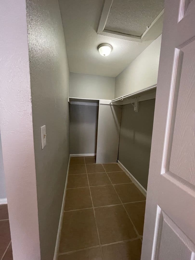 Tallahassee Apartment: 1380 Ocala Rd