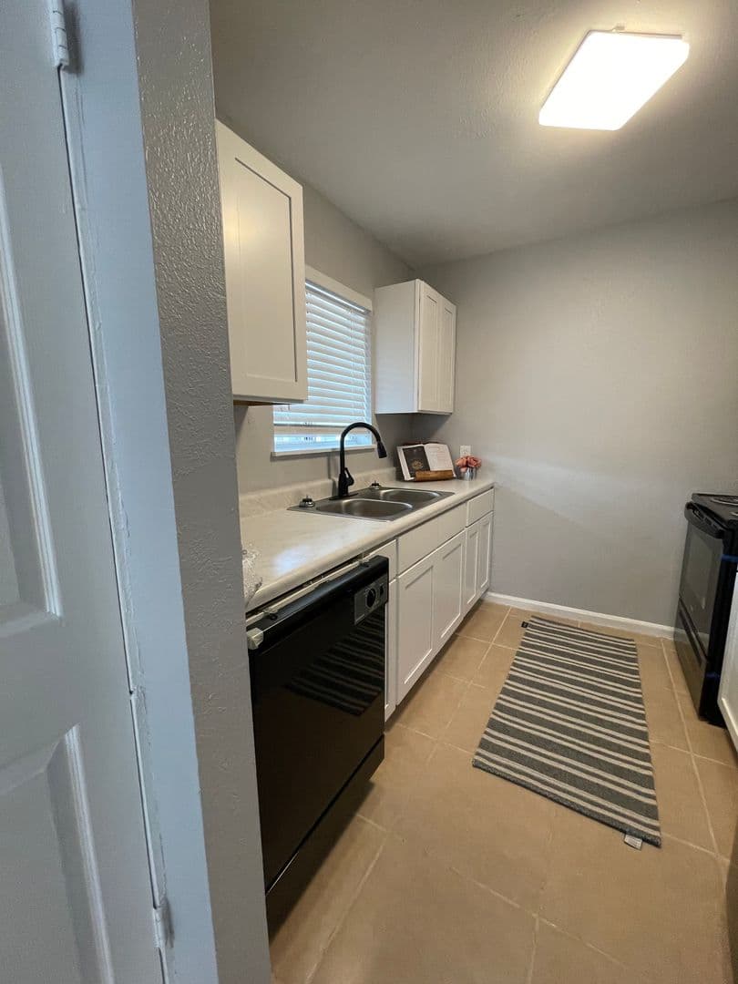 Tallahassee Apartment: 1380 Ocala Rd