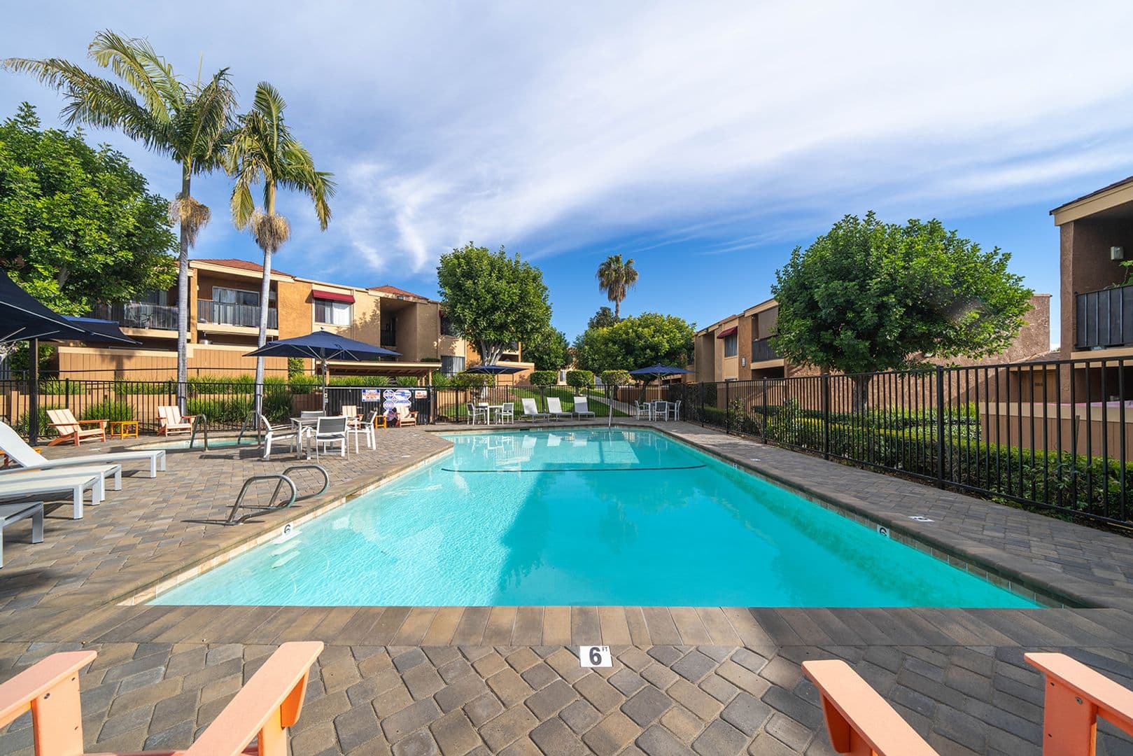 Vista Apartment: 1440 Oak Drive