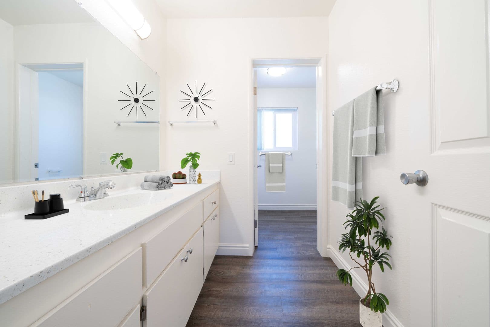 San Diego Apartment: 3960 58th Street