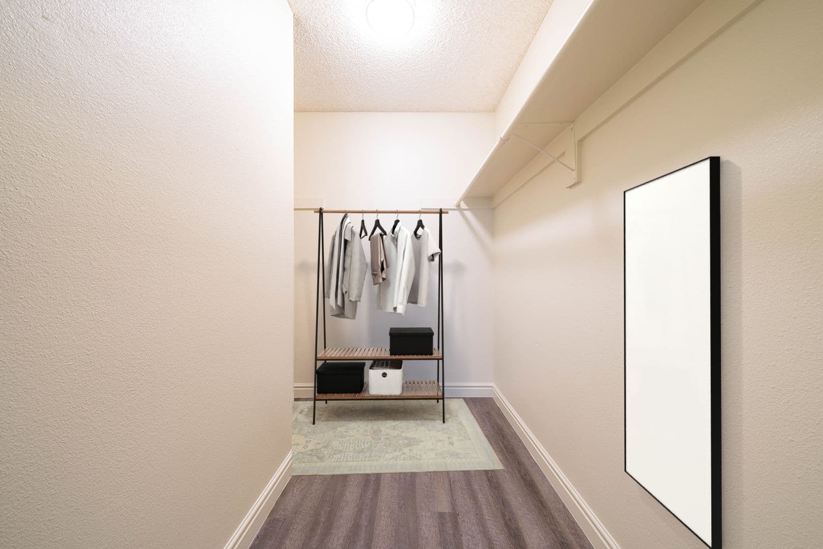 Vista Apartment: 1215-1245 Palomar Place