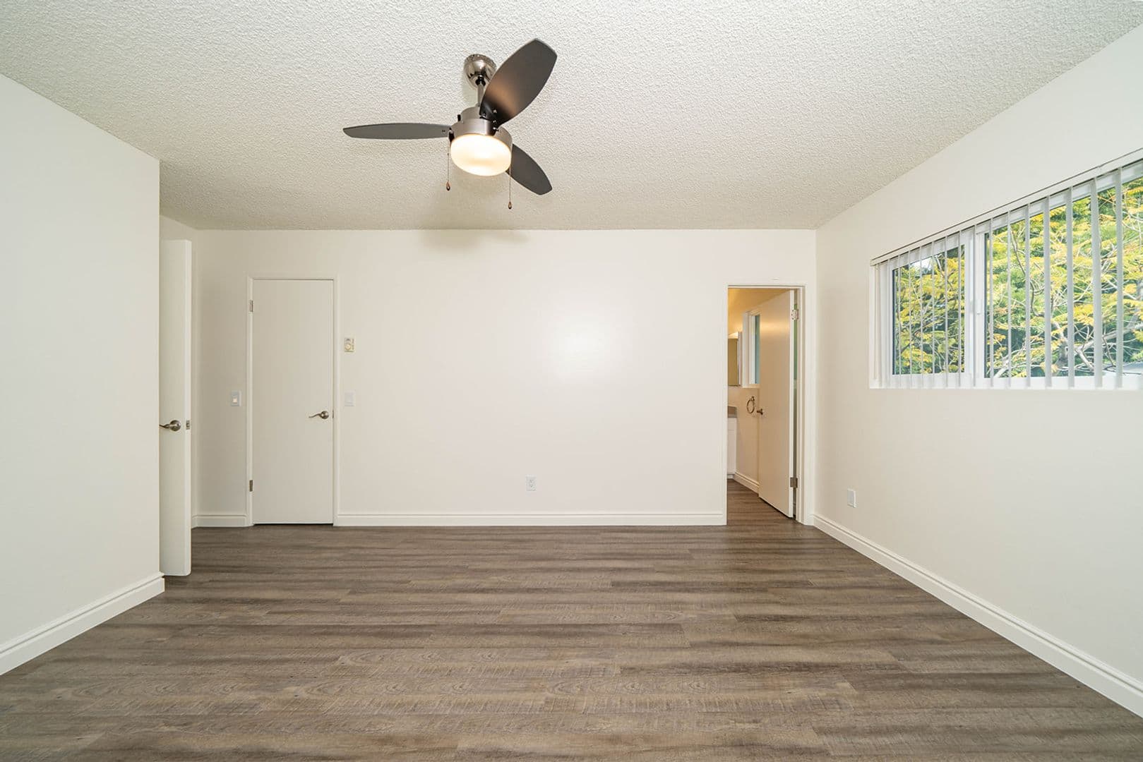 Vista Apartment: 1110 Meadowlake Drive