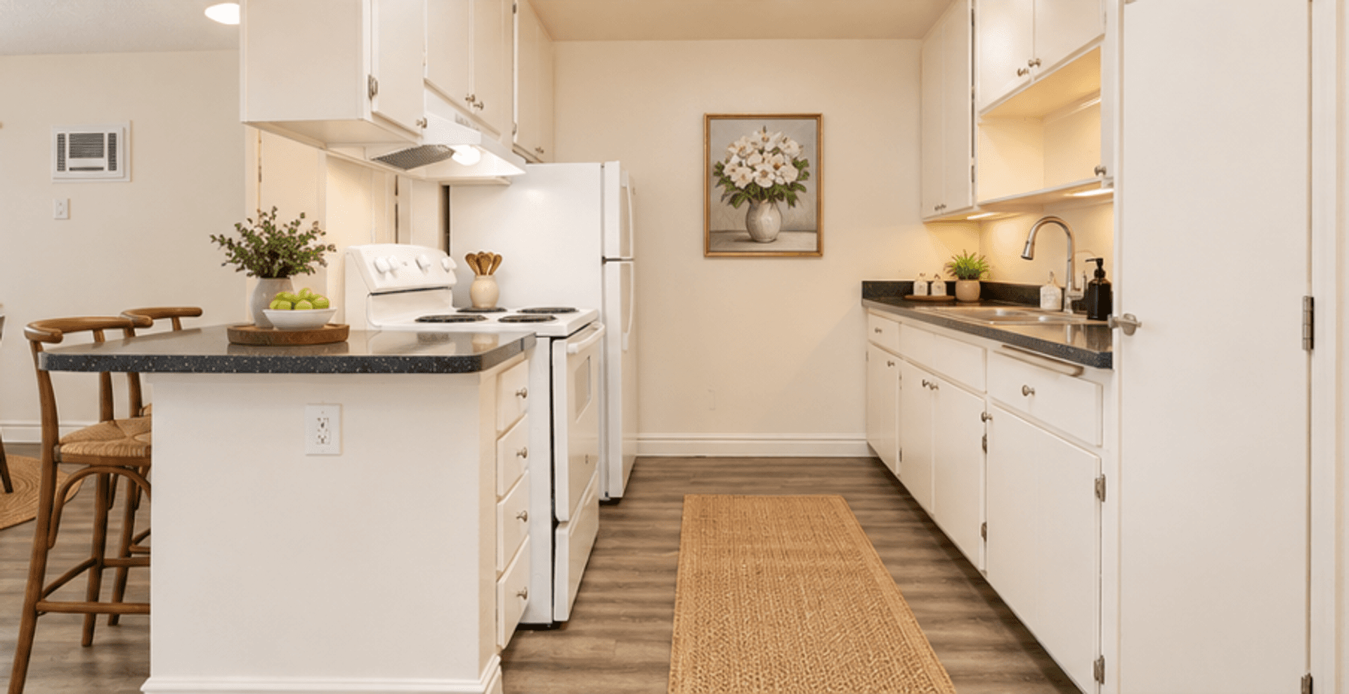 El Cajon Apartment: 570 S Lincoln Ave