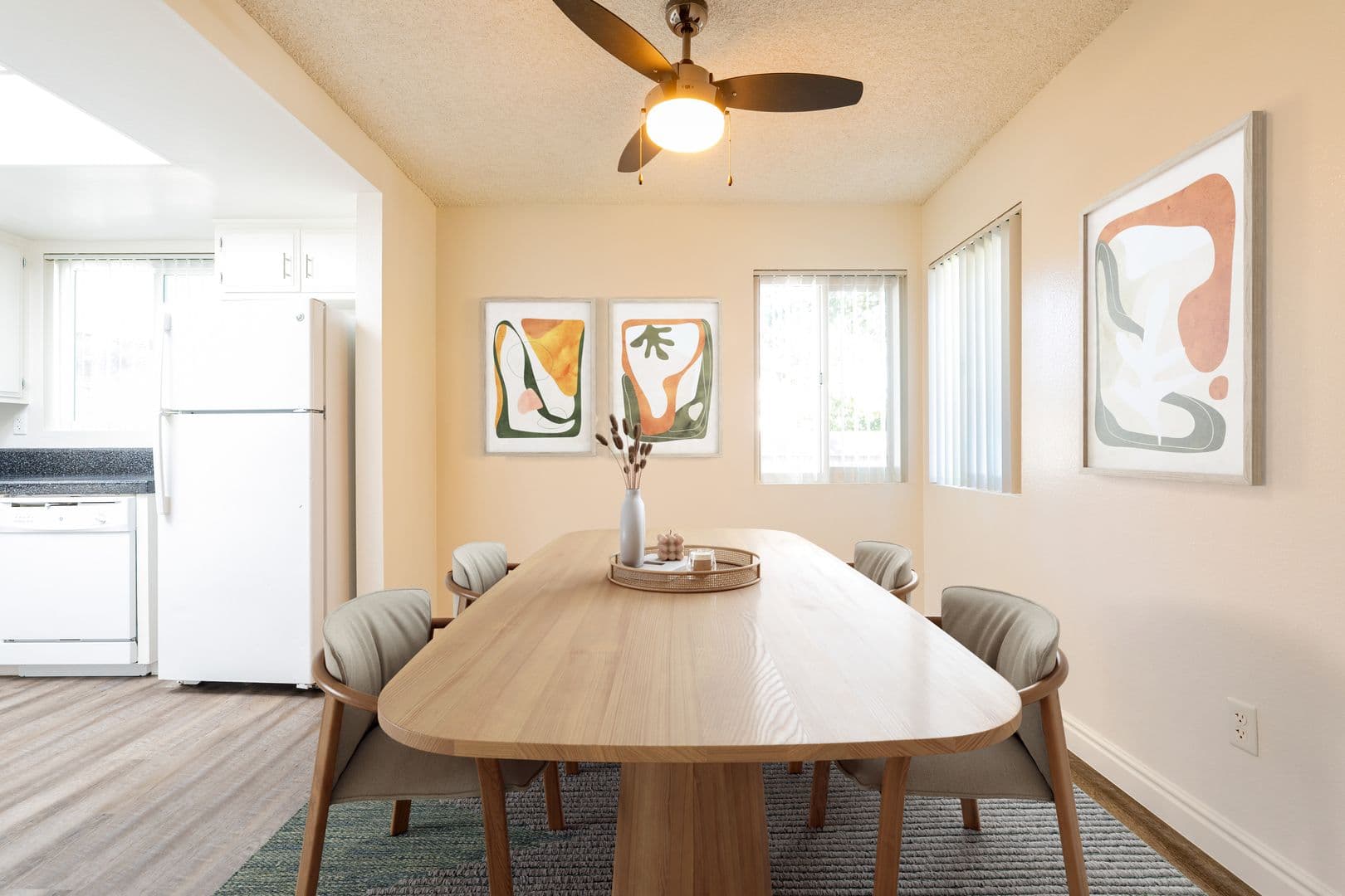Vista Apartment: 1110 Meadowlake Drive