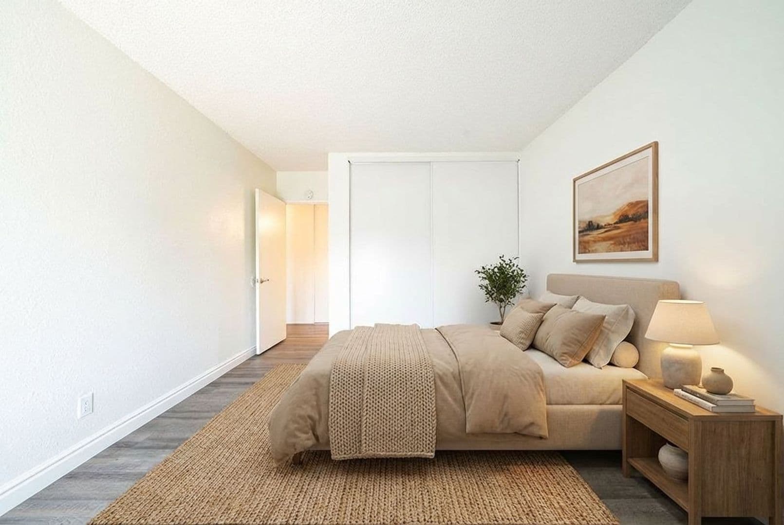 Vista Apartment: 1440 Oak Drive