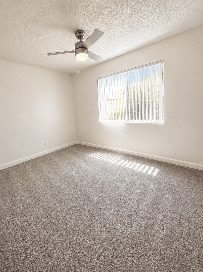El Cajon Apartment: 633 S Johnson Ave