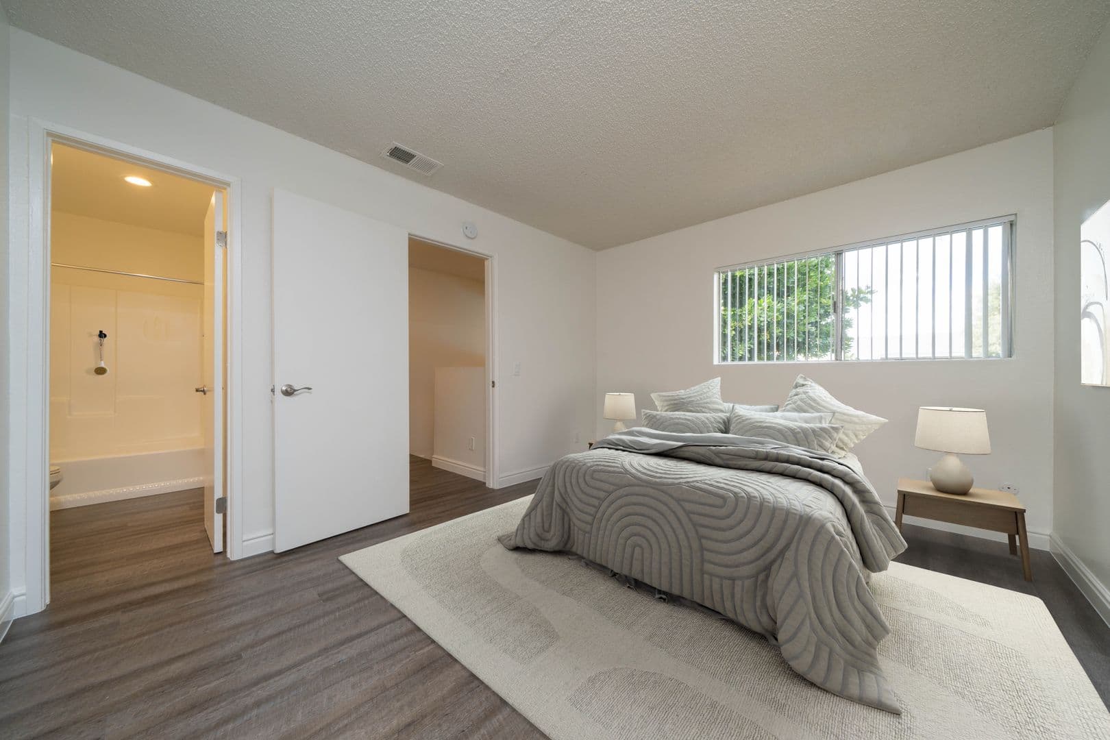 Vista Apartment: 1466 Bonair Road