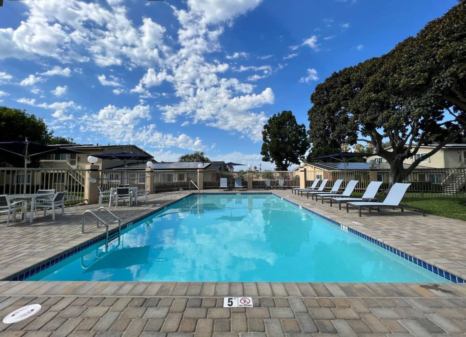 San Diego Apartment: 1555 Satellite Blvd