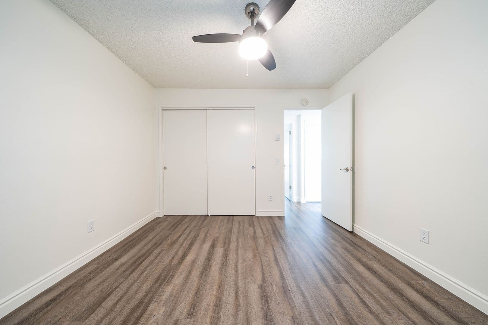 Vista Apartment: 1110 Meadowlake Drive