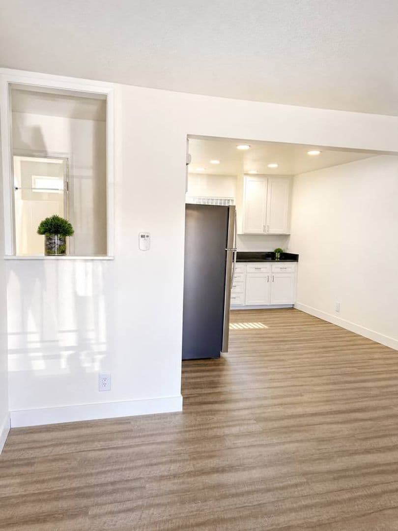 El Cajon Apartment: 633 S Johnson Ave