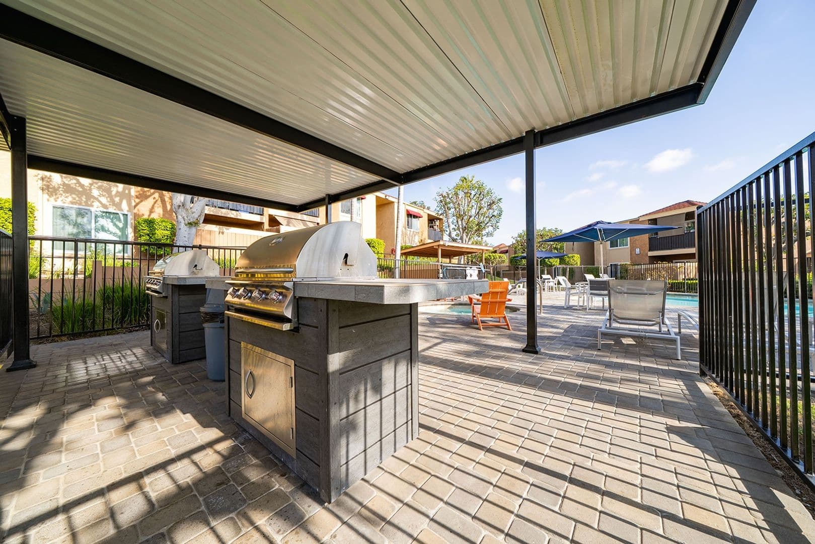 Vista Apartment: 1440 Oak Drive