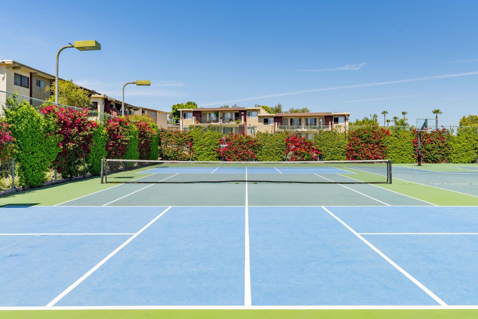 Vista Apartment: 800 East Bobier Drive
