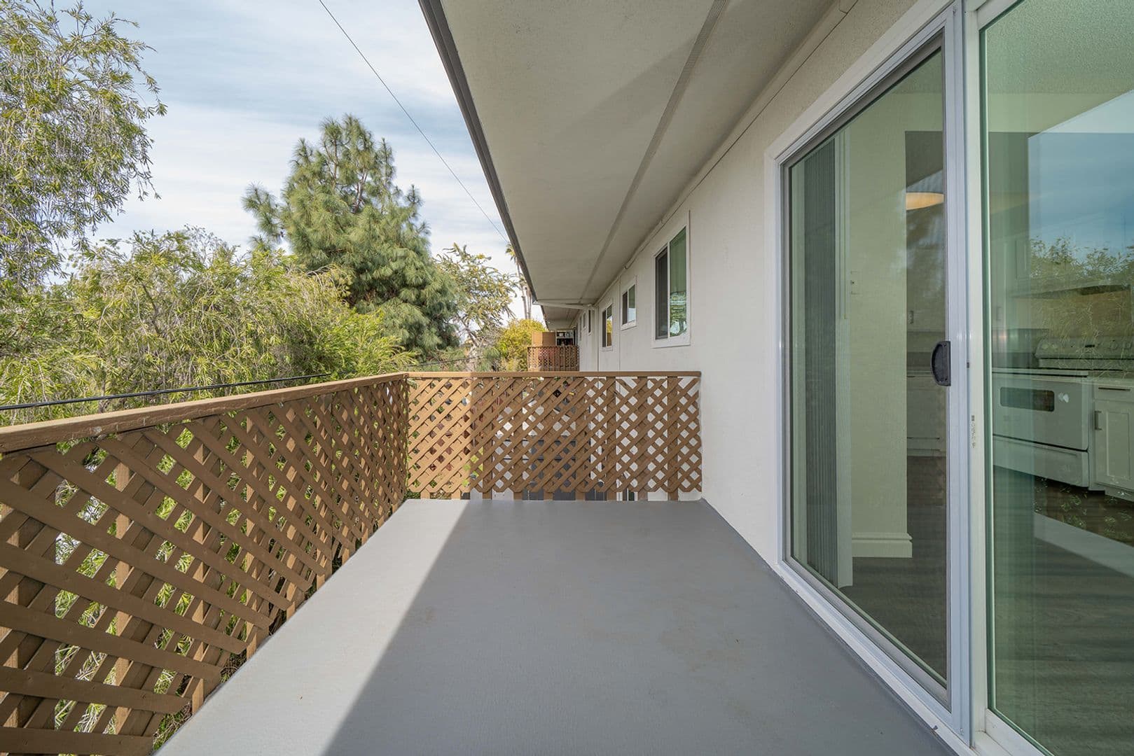 Vista Apartment: 1110 Meadowlake Drive