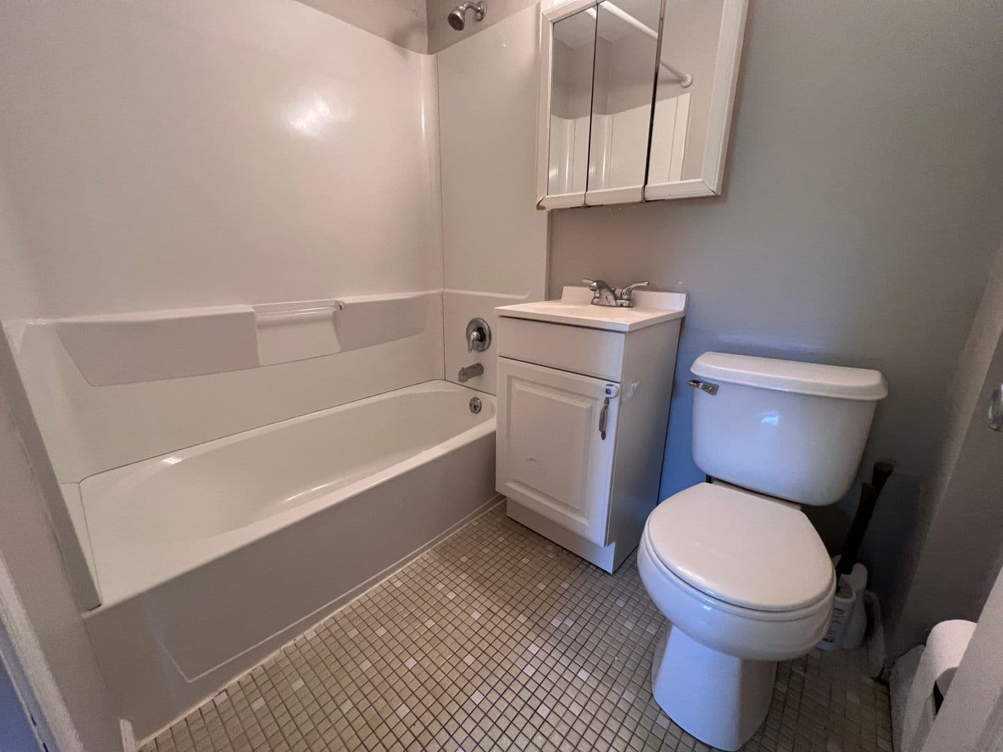 Broomall Apartment: 2201 West Chester Pike