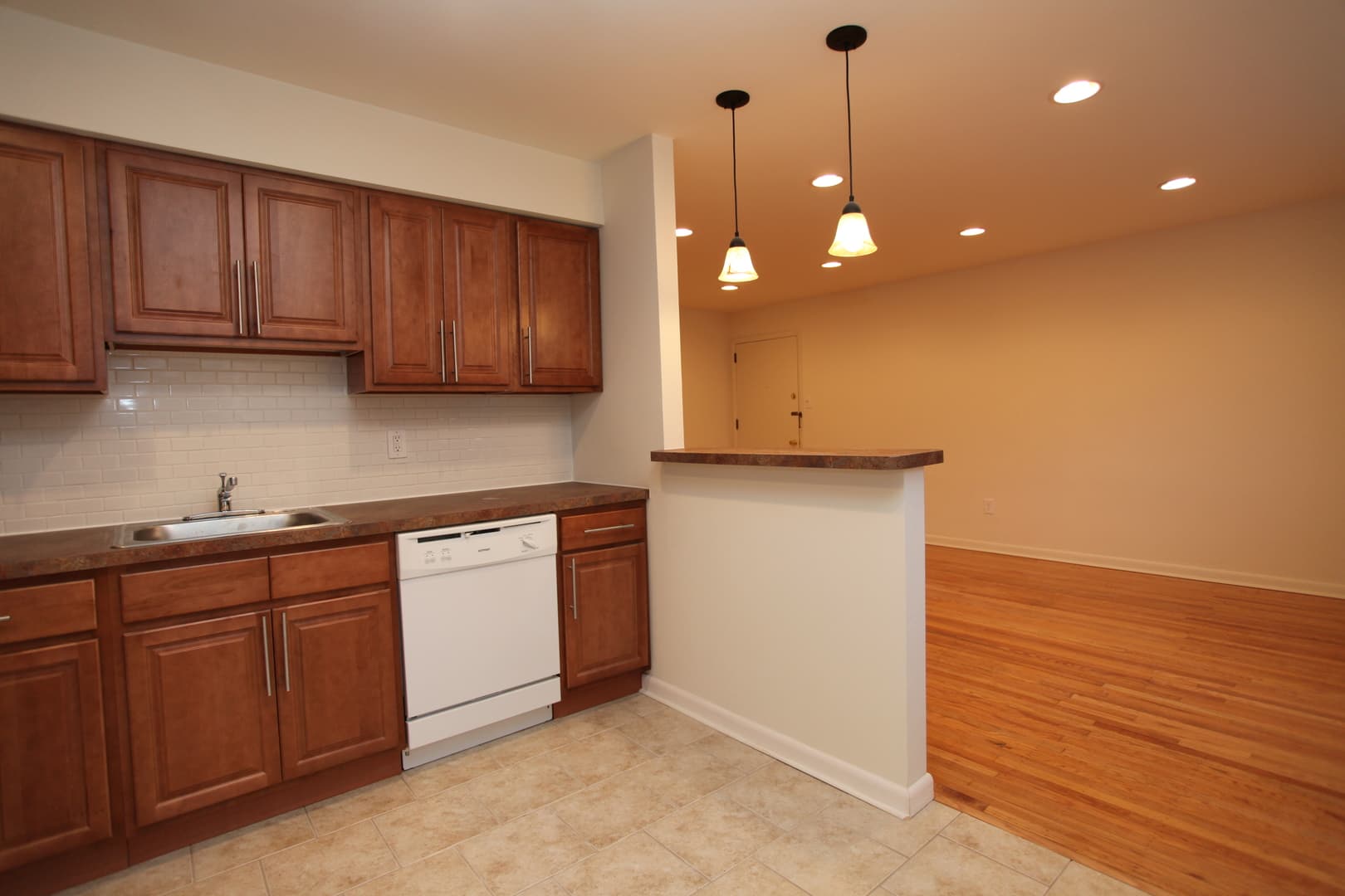 Ridley Park Apartment: 21-23 Morton Avenue