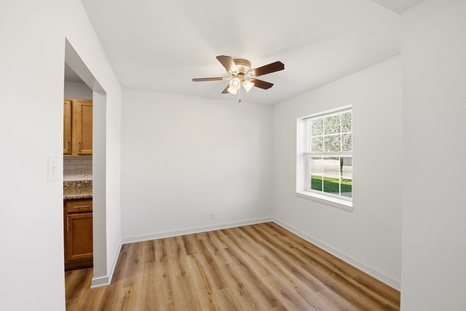 Lebanon Apartment: 1201 West Crestview Drive