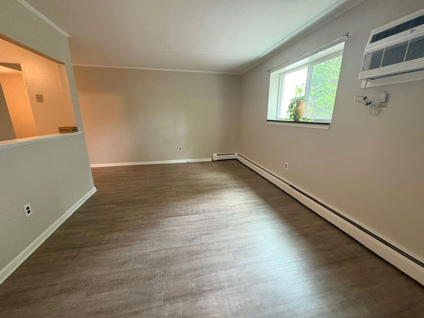 Ridley Park Apartment: 204 East Chester Pike