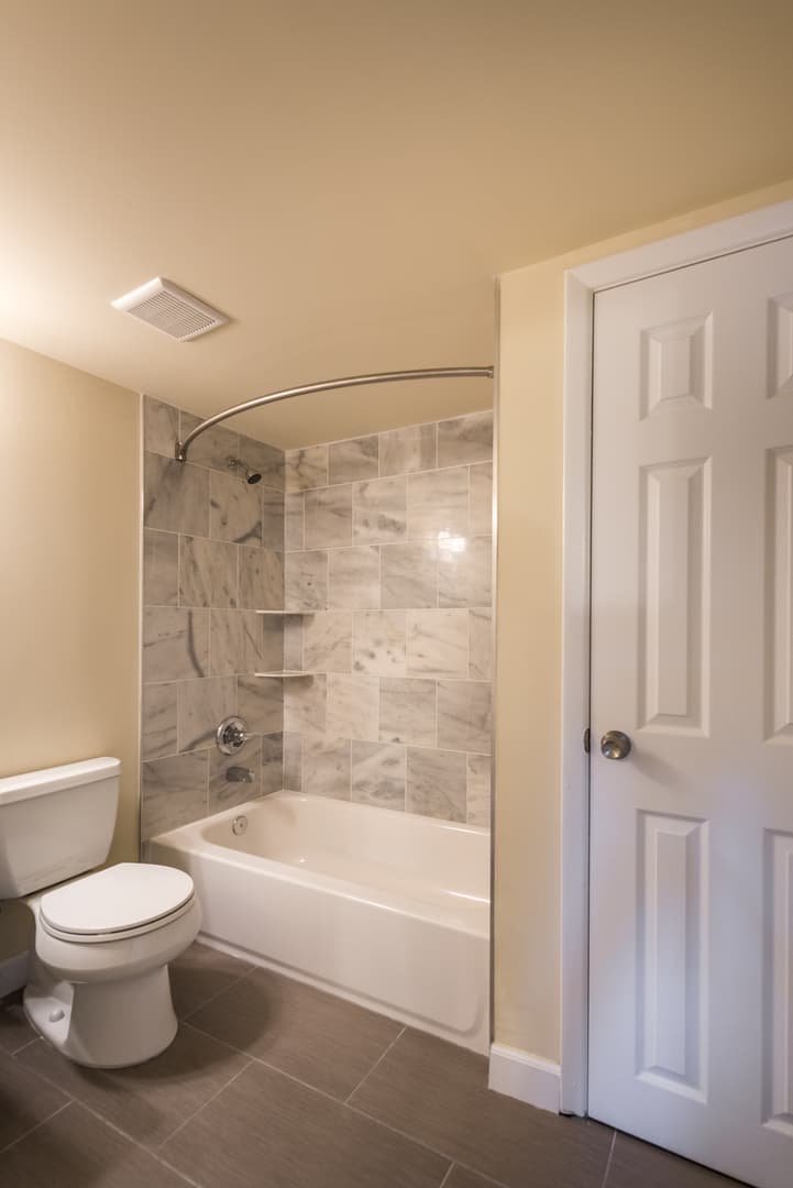 Broomall Apartment: 501 Lawrence Rd