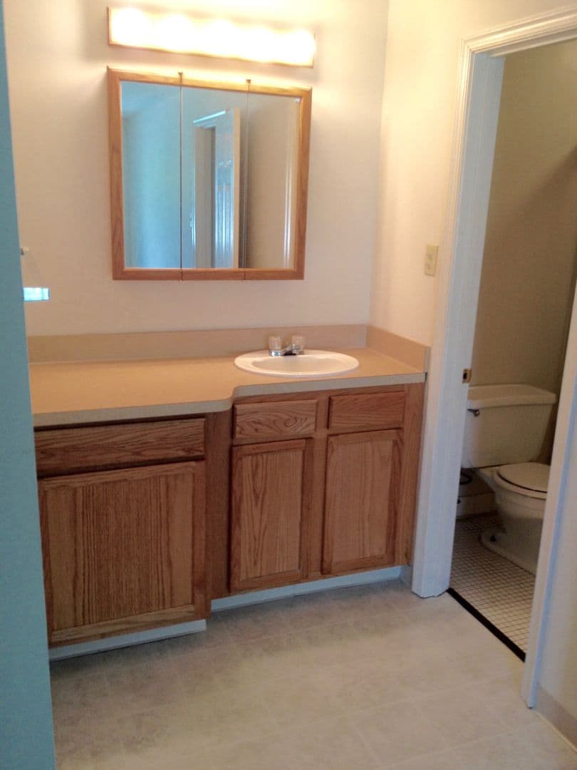 York Apartment: 102-199 Silver Spur Drive
