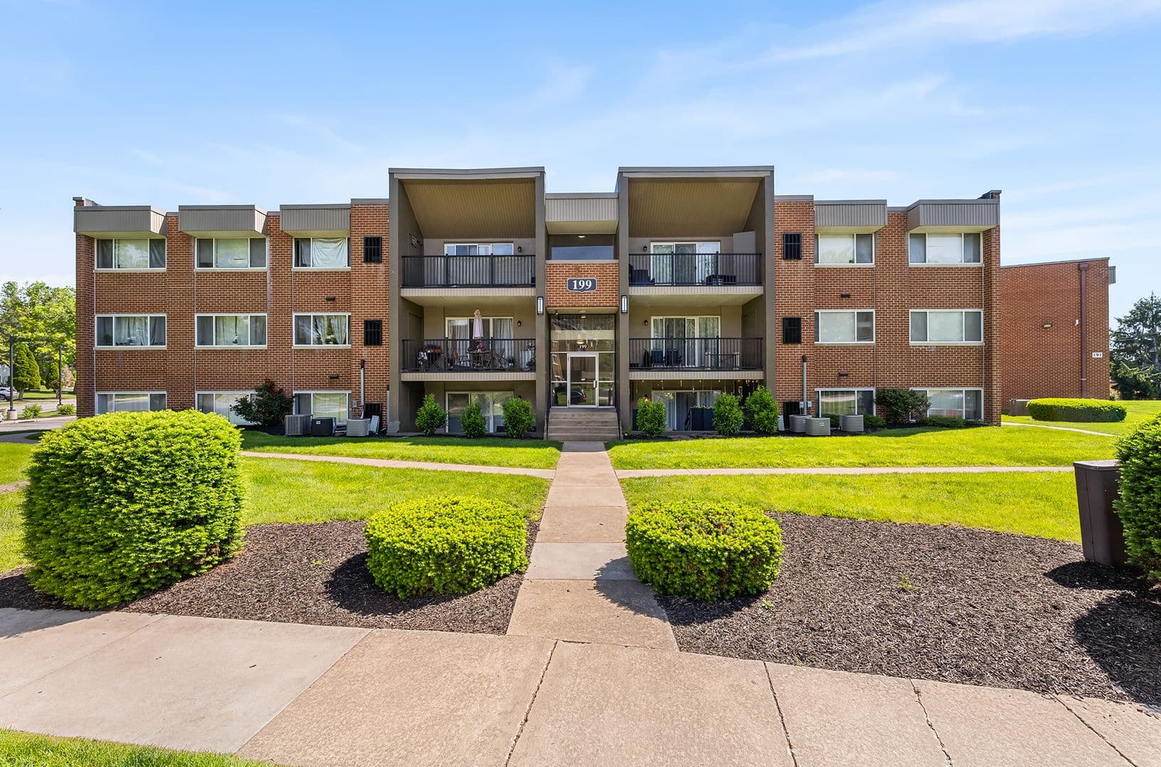 York Apartment: 102-199 Silver Spur Drive