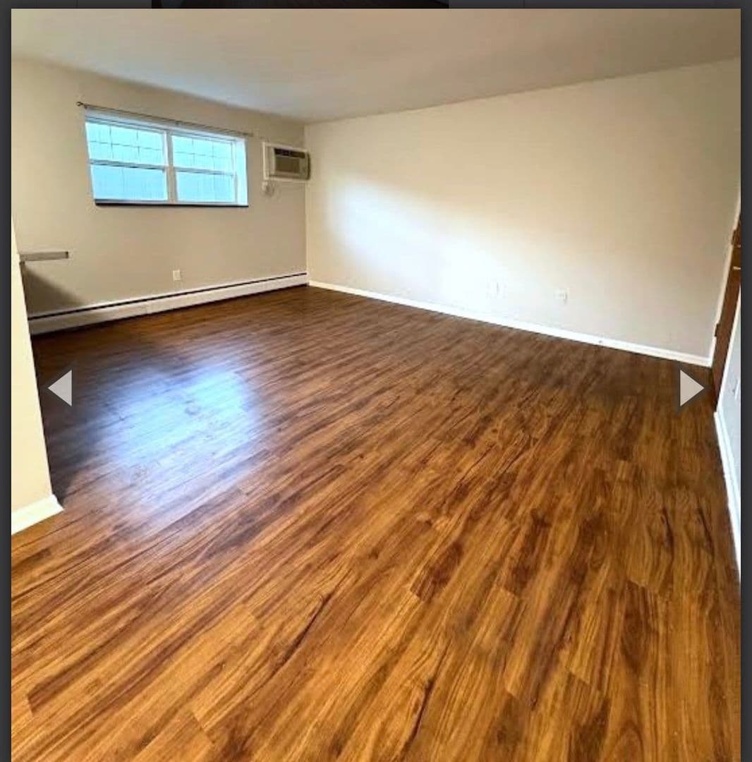 Norwood Apartment: 661 Mohawk Avenue