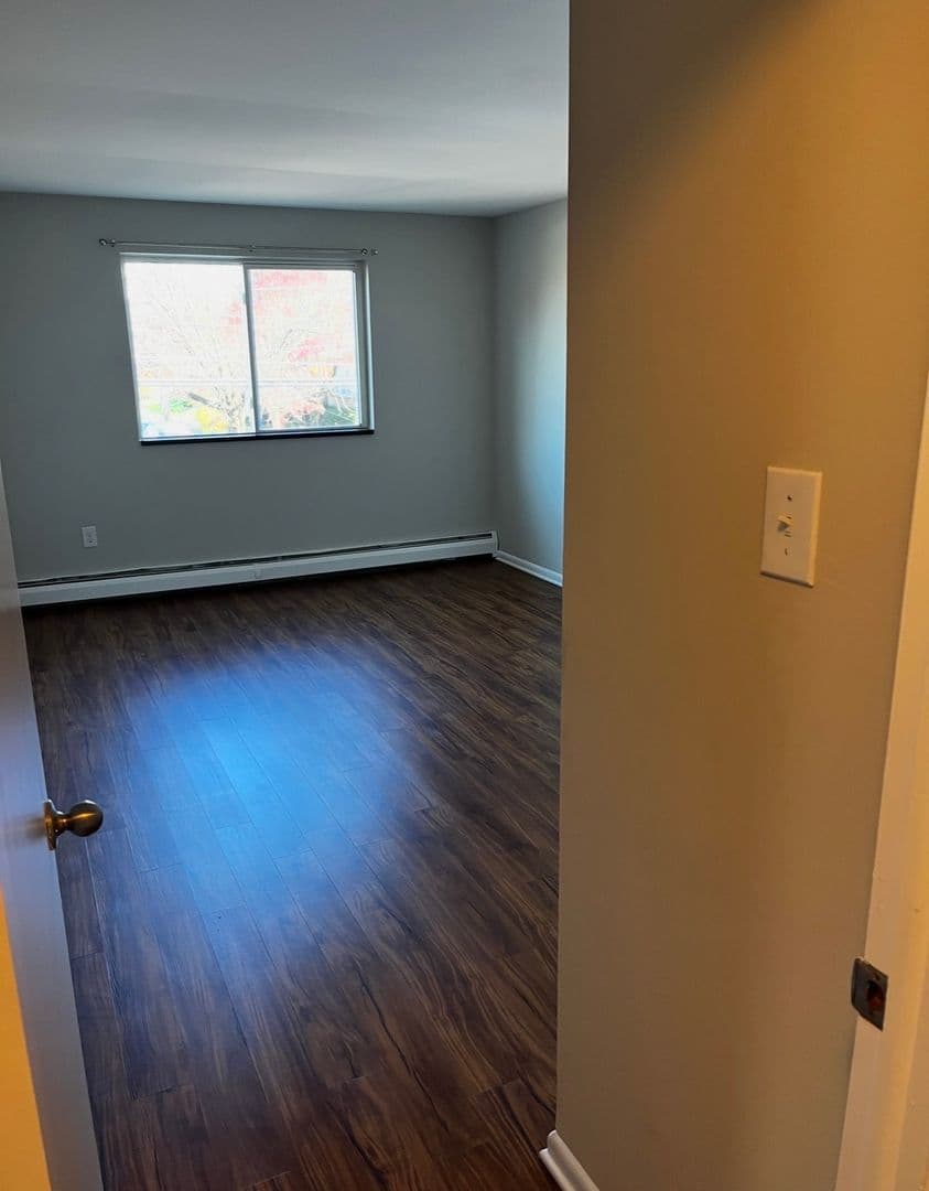 Eddystone Apartment: 1228 Eddystone Avenue