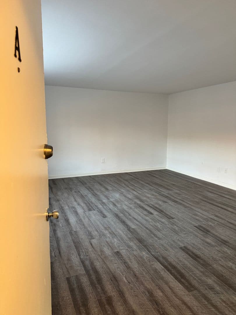 Prospect Park Apartment: 841 Chester Pike