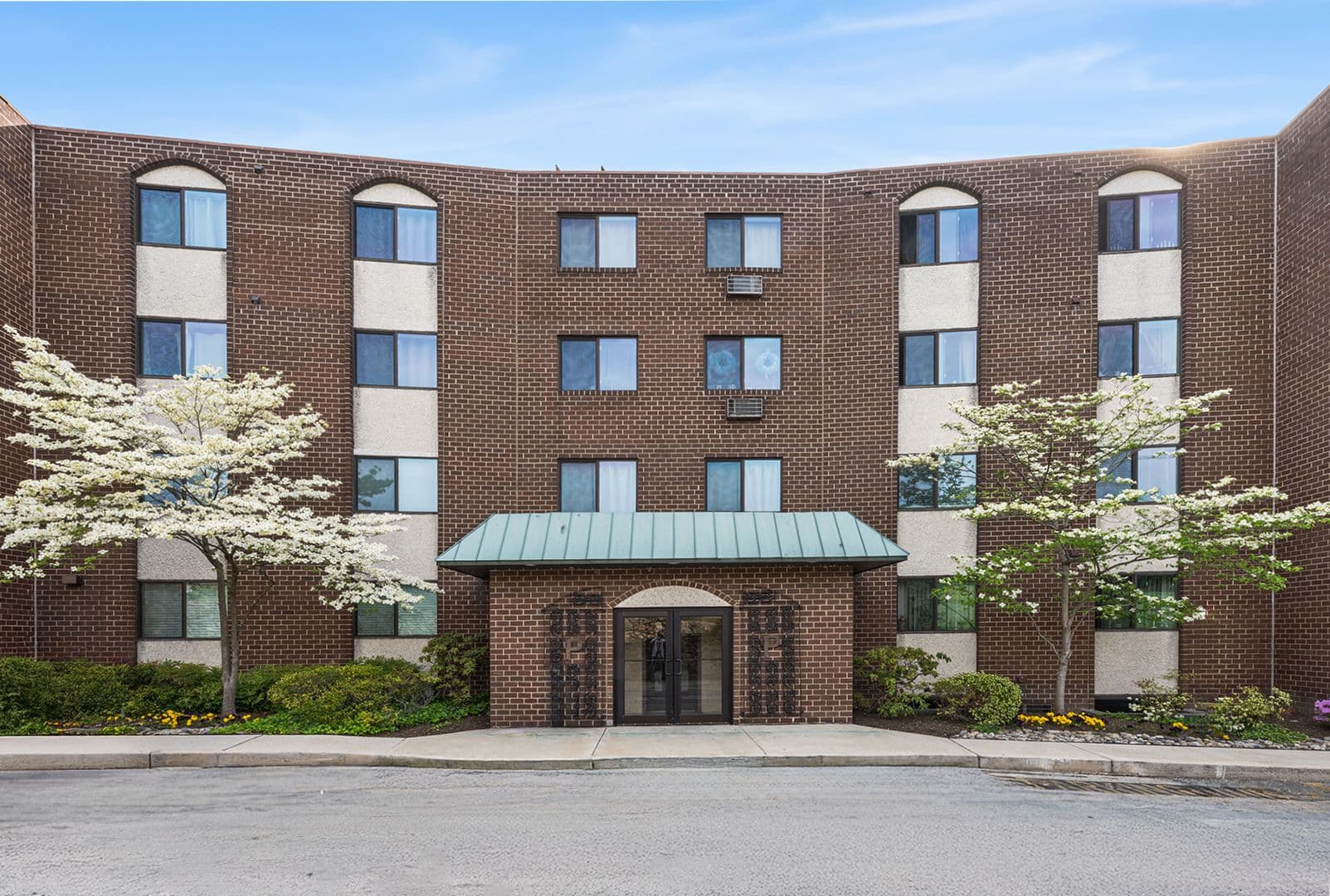Ridley Park Apartment: 1 Stoneybrook Lane