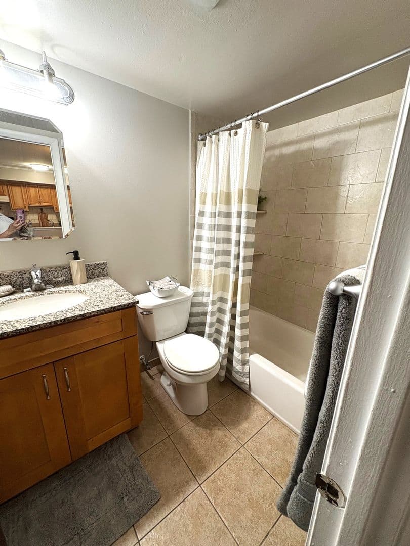 Ridley Park Apartment: 1 Stoneybrook Lane