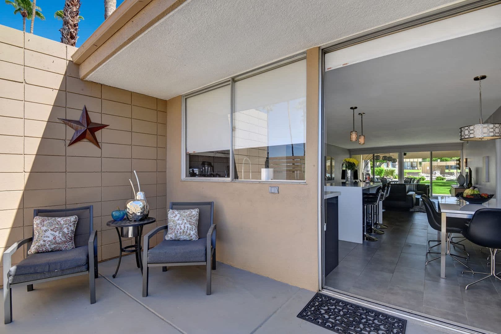 Palm Desert House: 72861 El Paseo