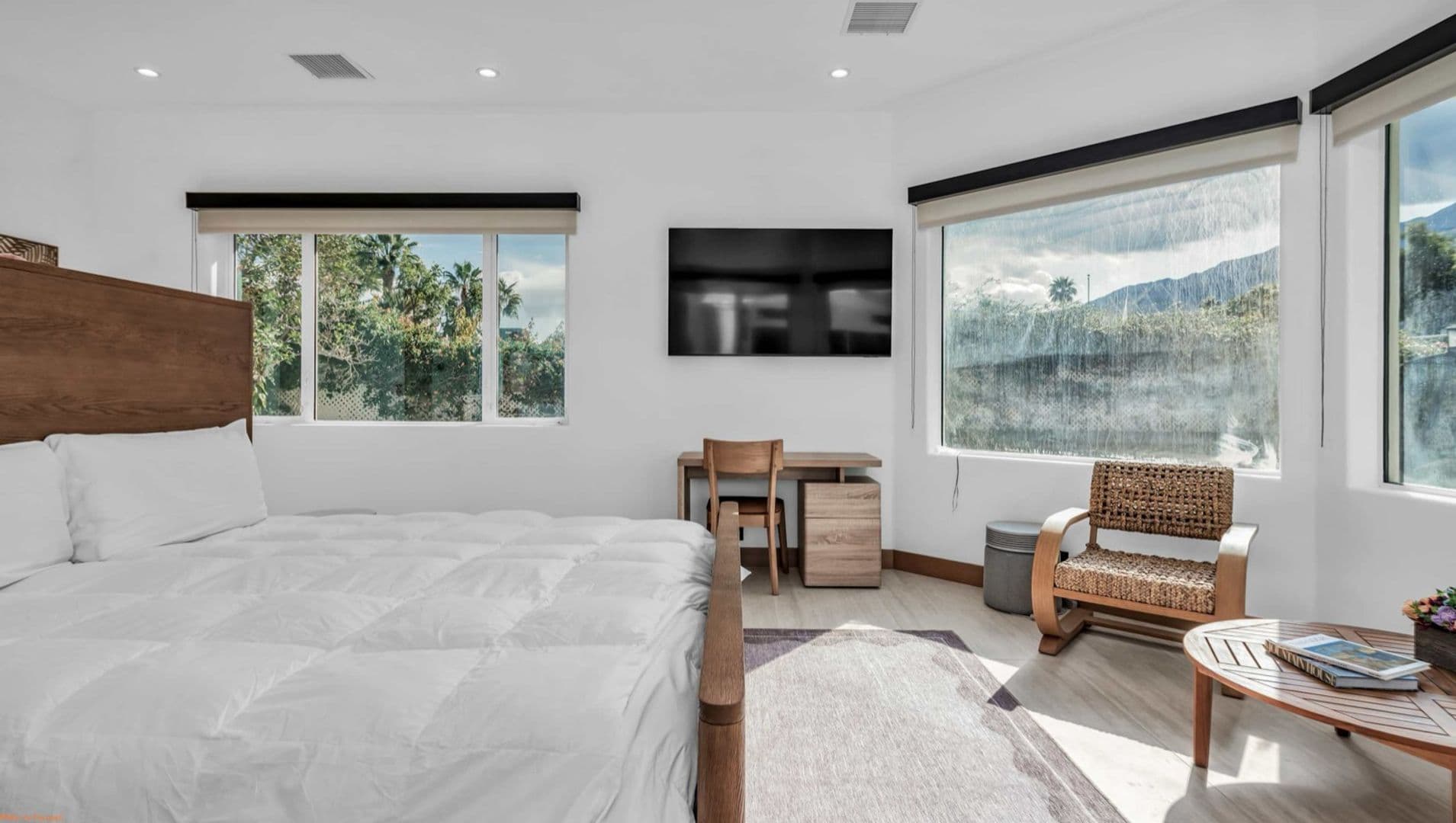 Palm Springs House: 875 Tamarisk Rd