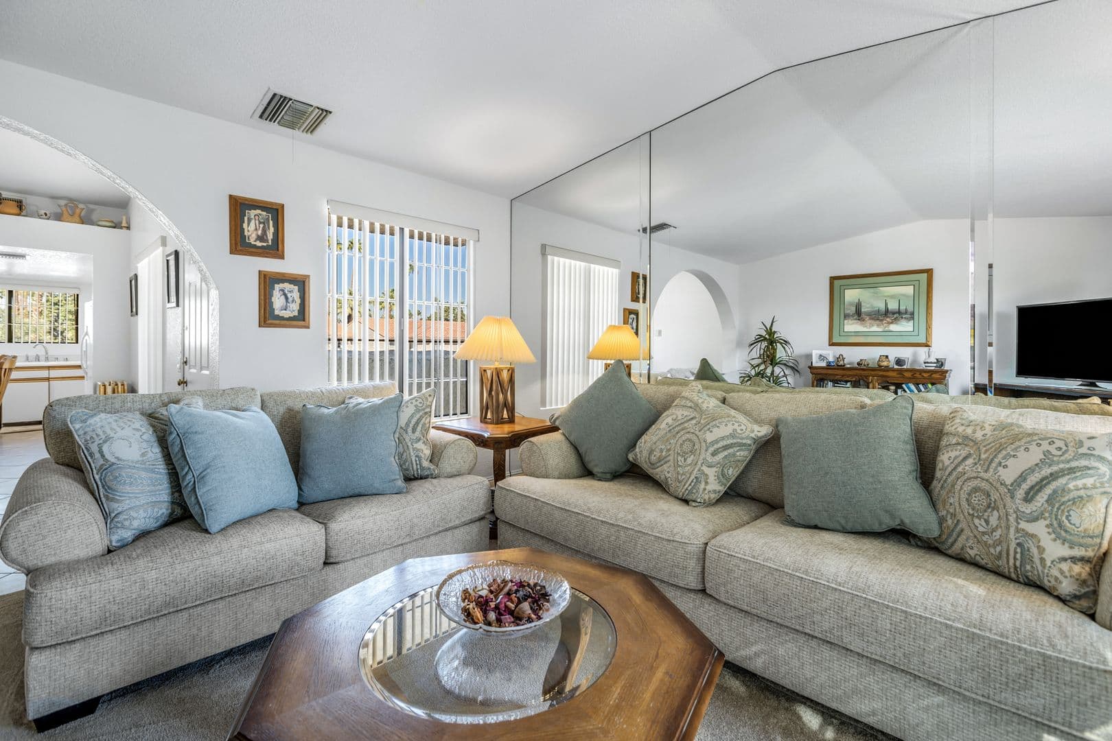 Palm Springs House: 2701 E Mesquite Ave. E-24