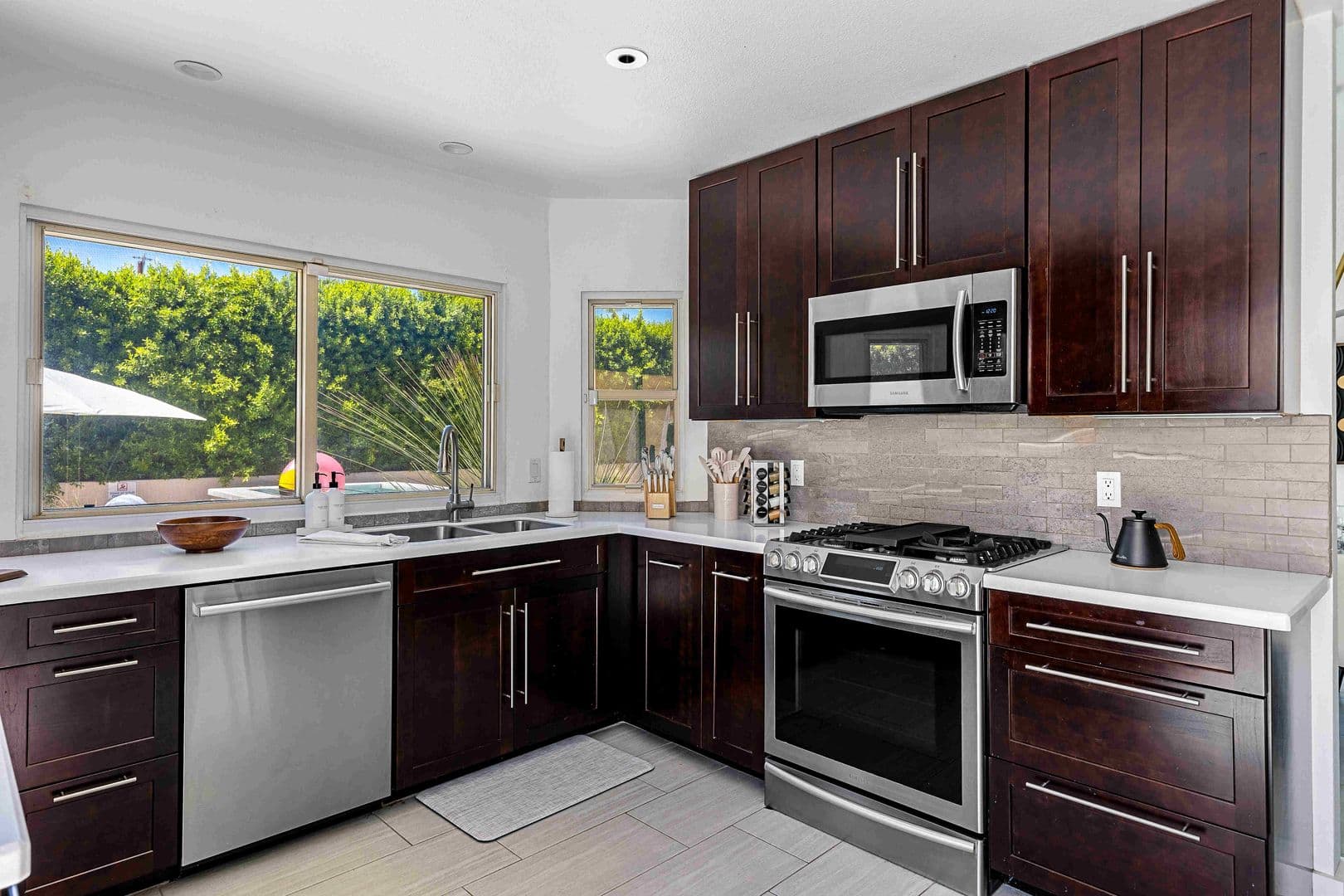 Palm Springs House: 2355 W Nicola Rd