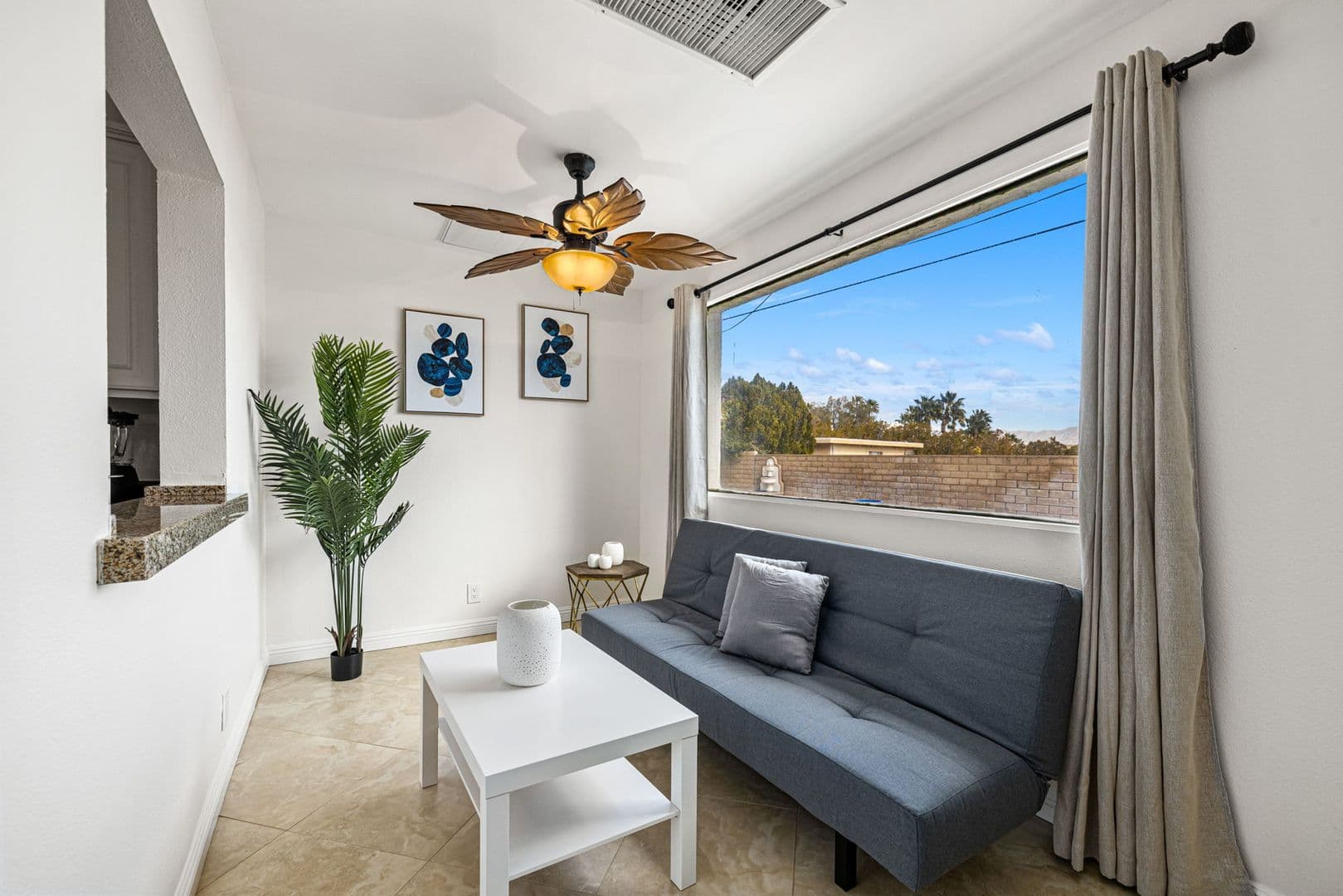 Palm Springs House: 2290 N Victoria Rd