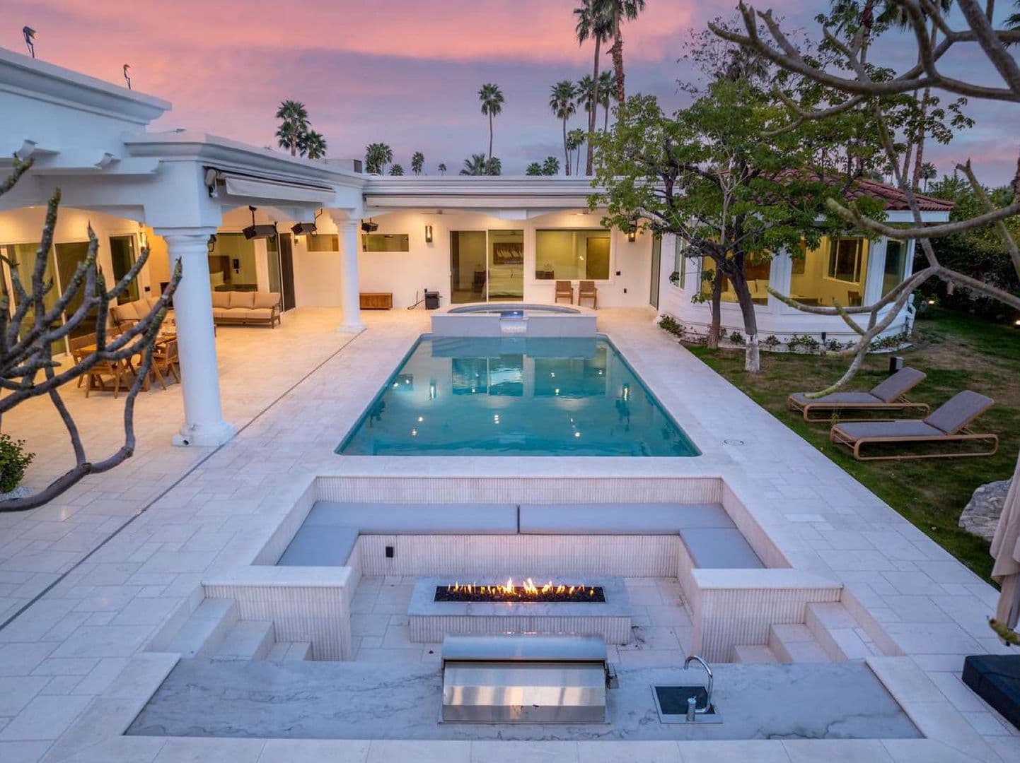 Palm Springs House: 875 Tamarisk Rd