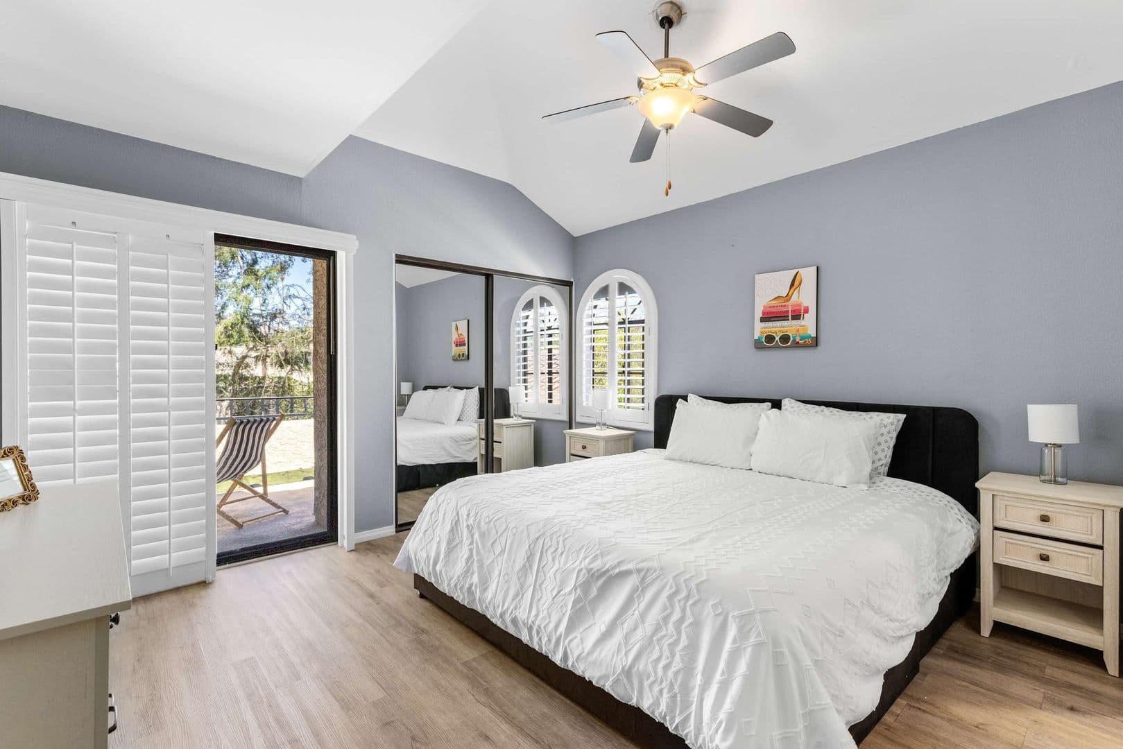 Palm Springs House: 2345 S Cherokee Way