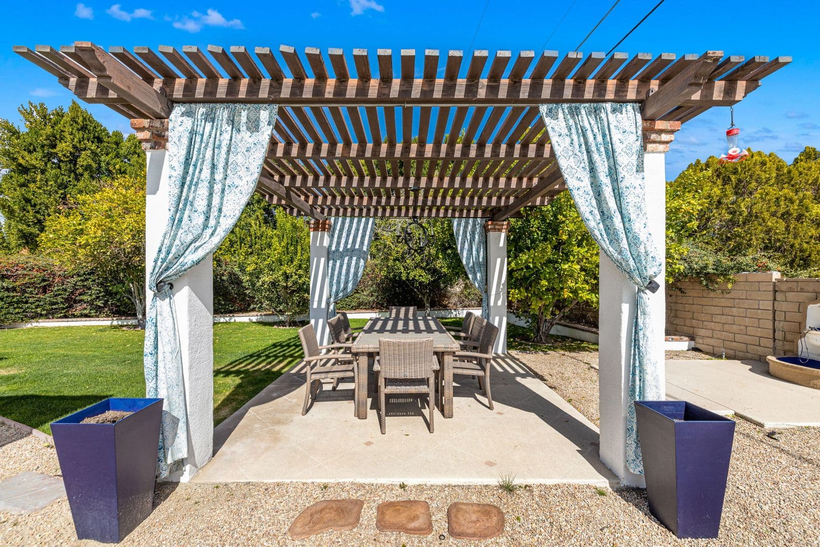 Palm Springs House: 2290 N Victoria Rd
