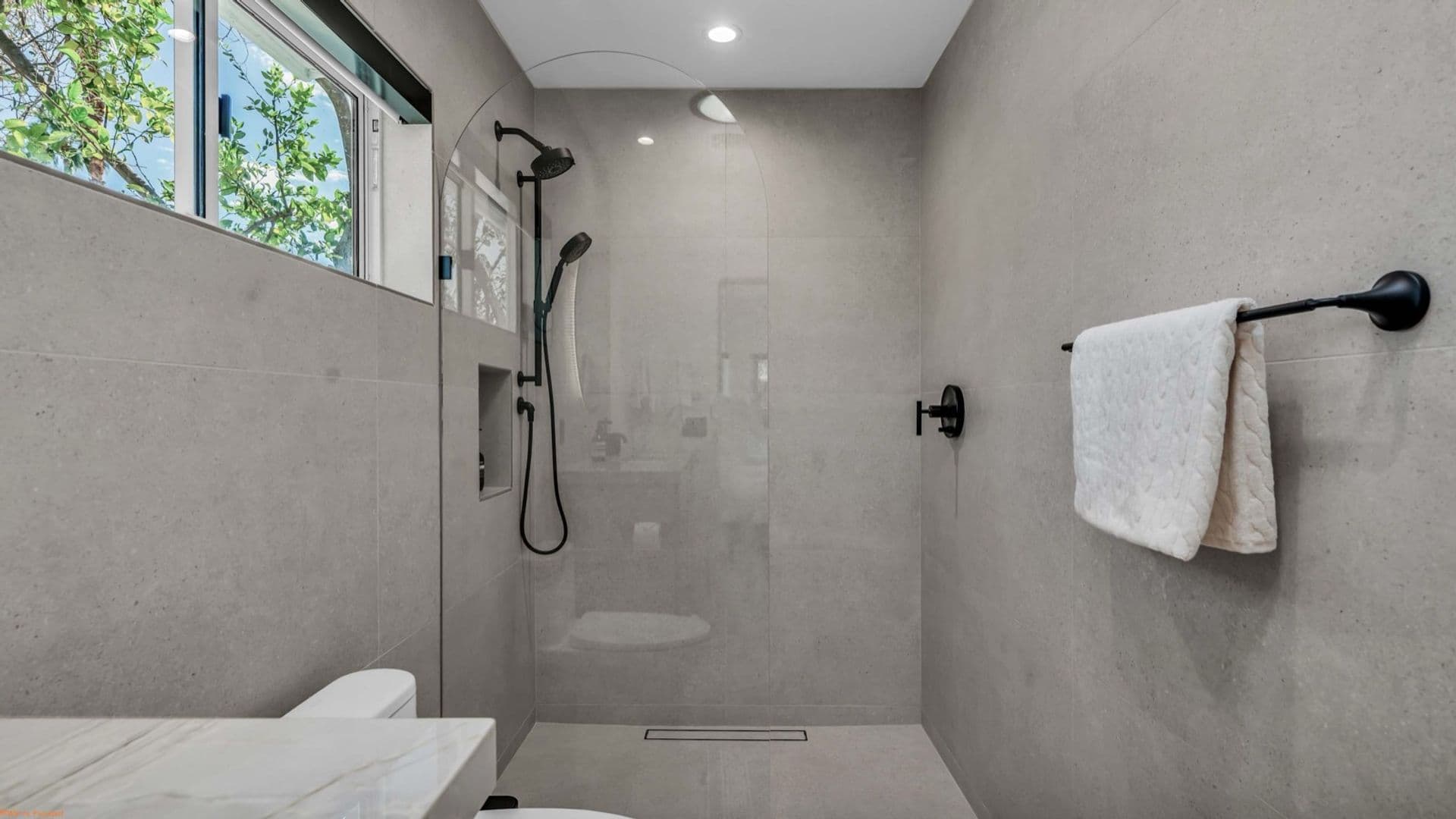Palm Springs House: 875 Tamarisk Rd