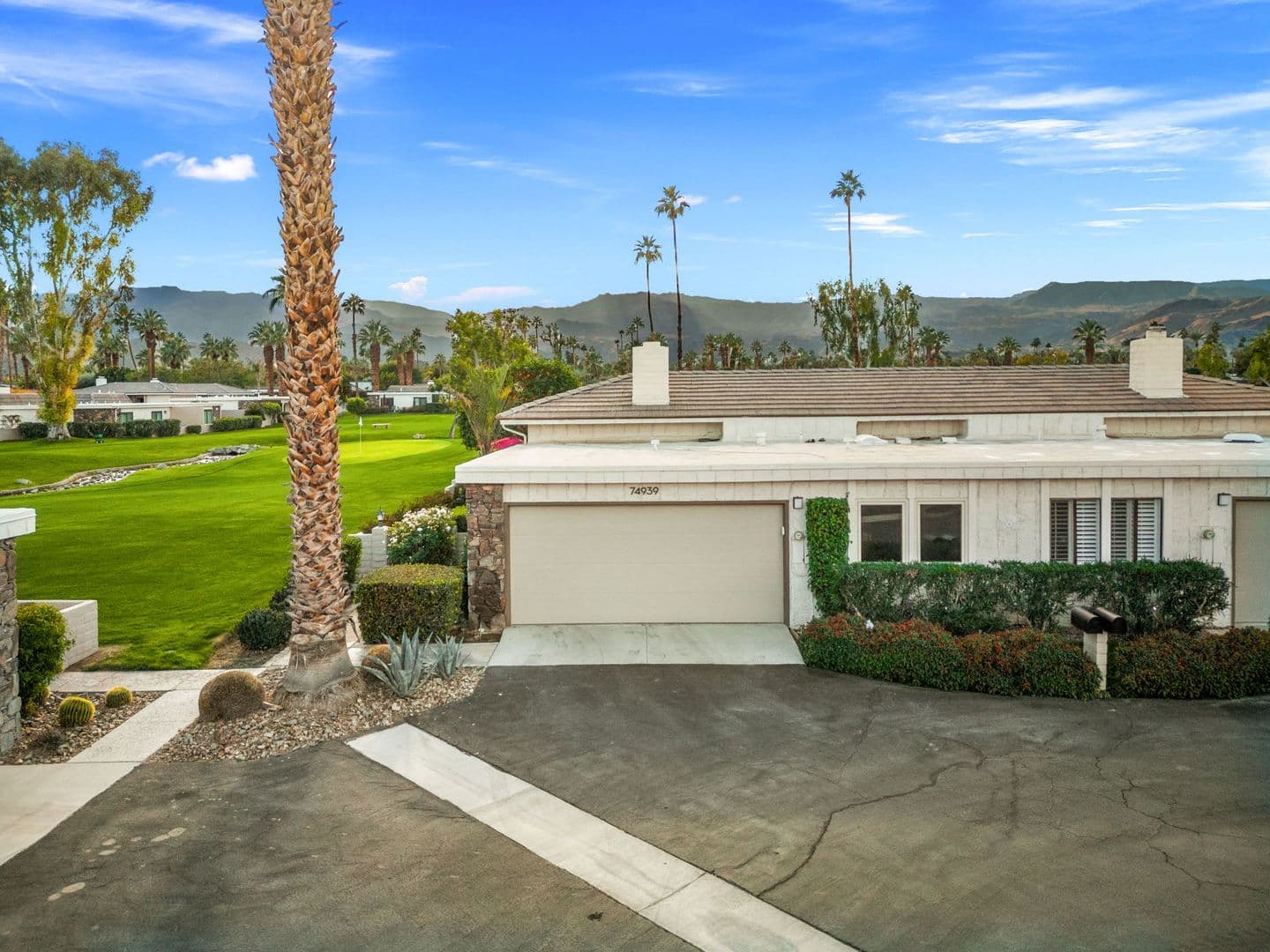 Indian Wells House: 74939 Via Lago