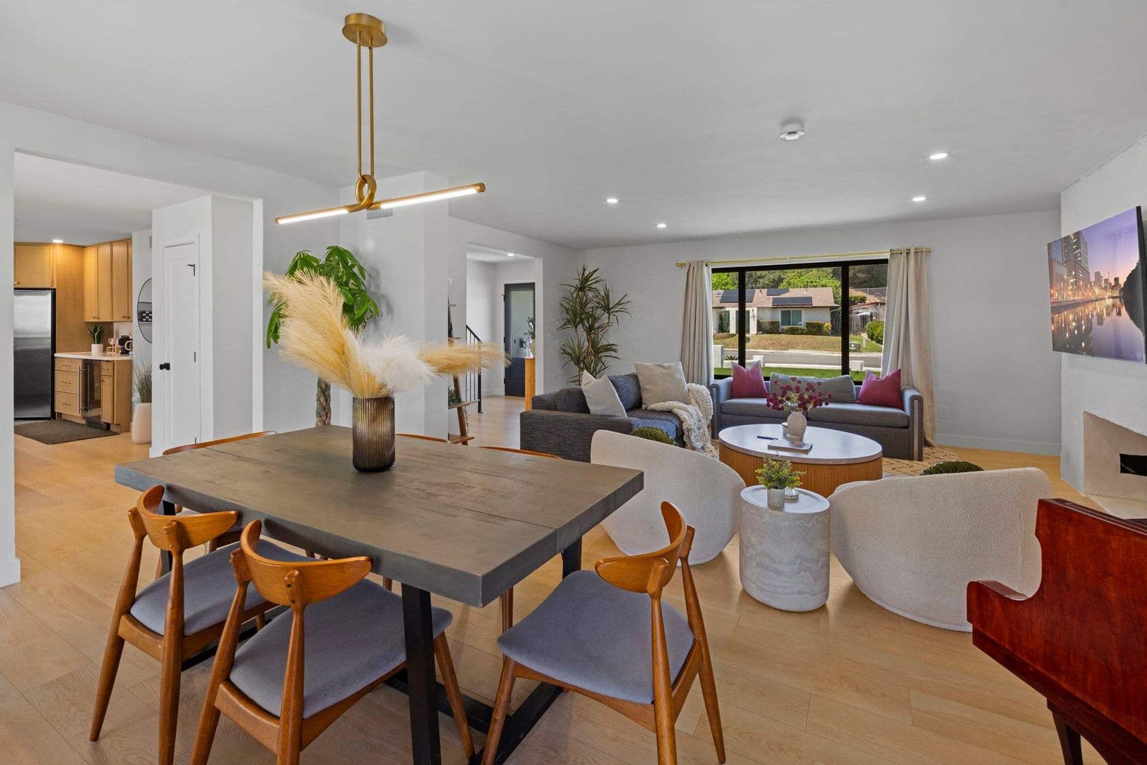 San Diego House: 5865 Cozzens Street